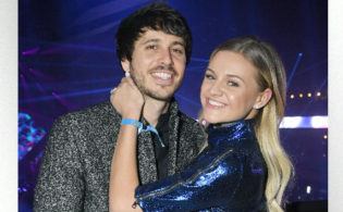 WATCH NOW: Morgan Evans on why he and Kelsea Ballerini had an “aspiring, inspiring” time at the Super Bowl